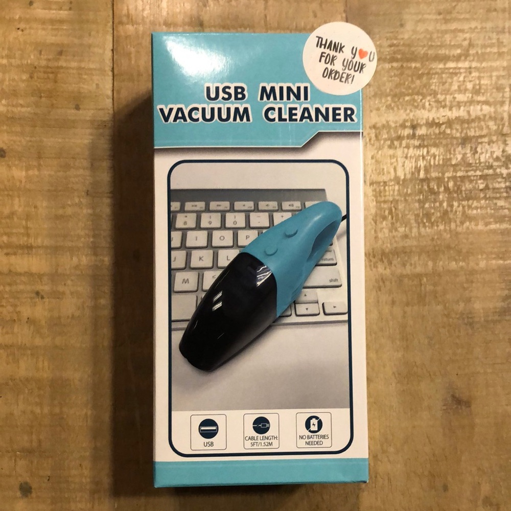 Blue USB Mini Vacuum Cleaner Dustbuster NWT